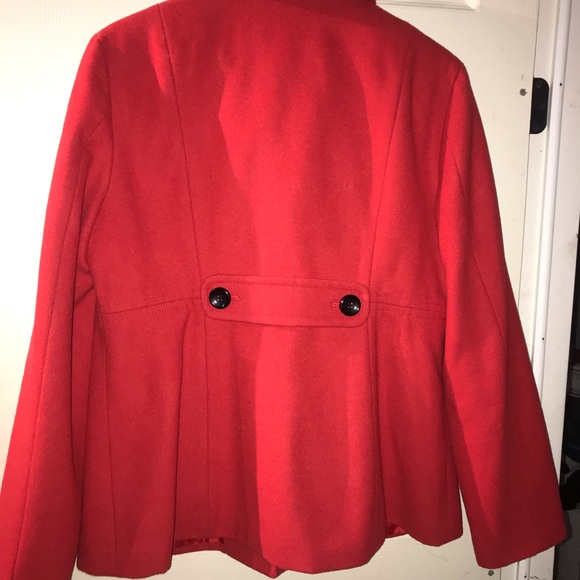 Red jacket - Picture 3 of 5